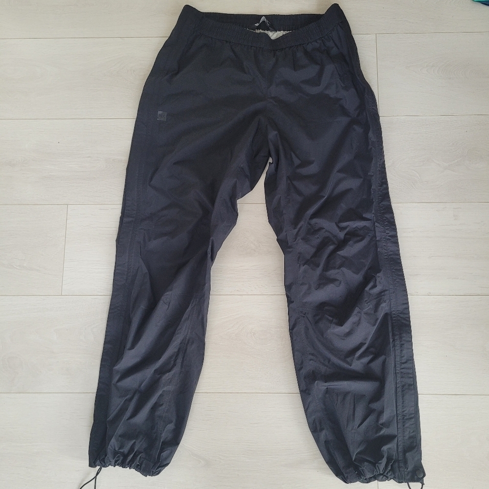 MEC Waterproof Pants Black Full Side Zip Camping Outdoors Pertex Shield Petites